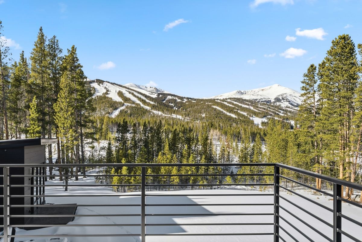 Snowy mountain and ski landscape near Breckenridge, Colorado.